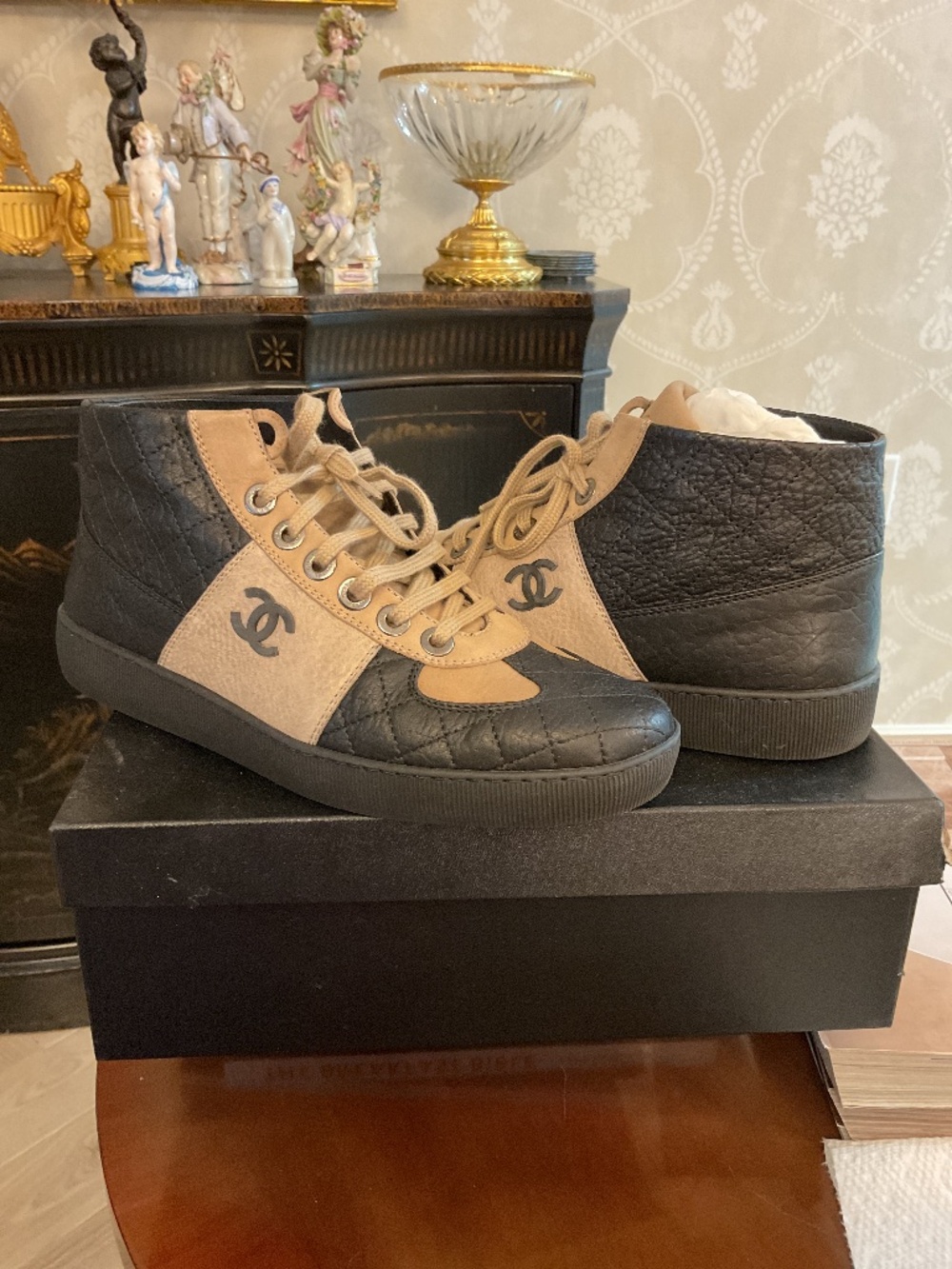 Chanel Authentic Black/Beige Leather and Nubuck CC High Top Sneakers size 40.5.